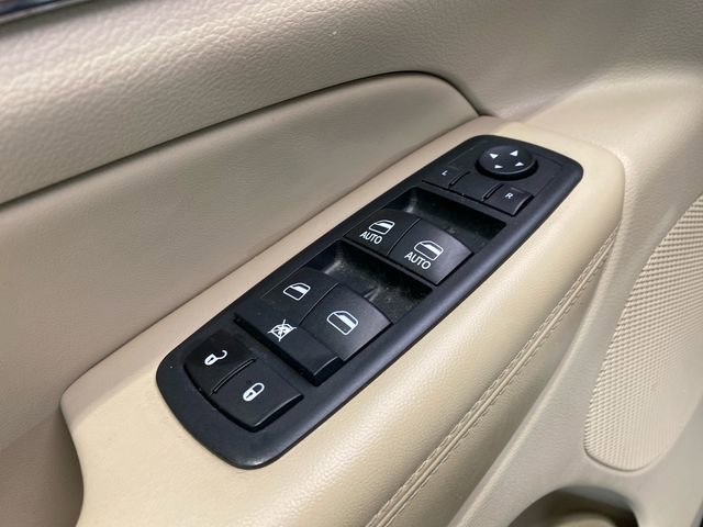 Used 2017 Jeep Grand Cherokee Limited AWD/4WD image 11