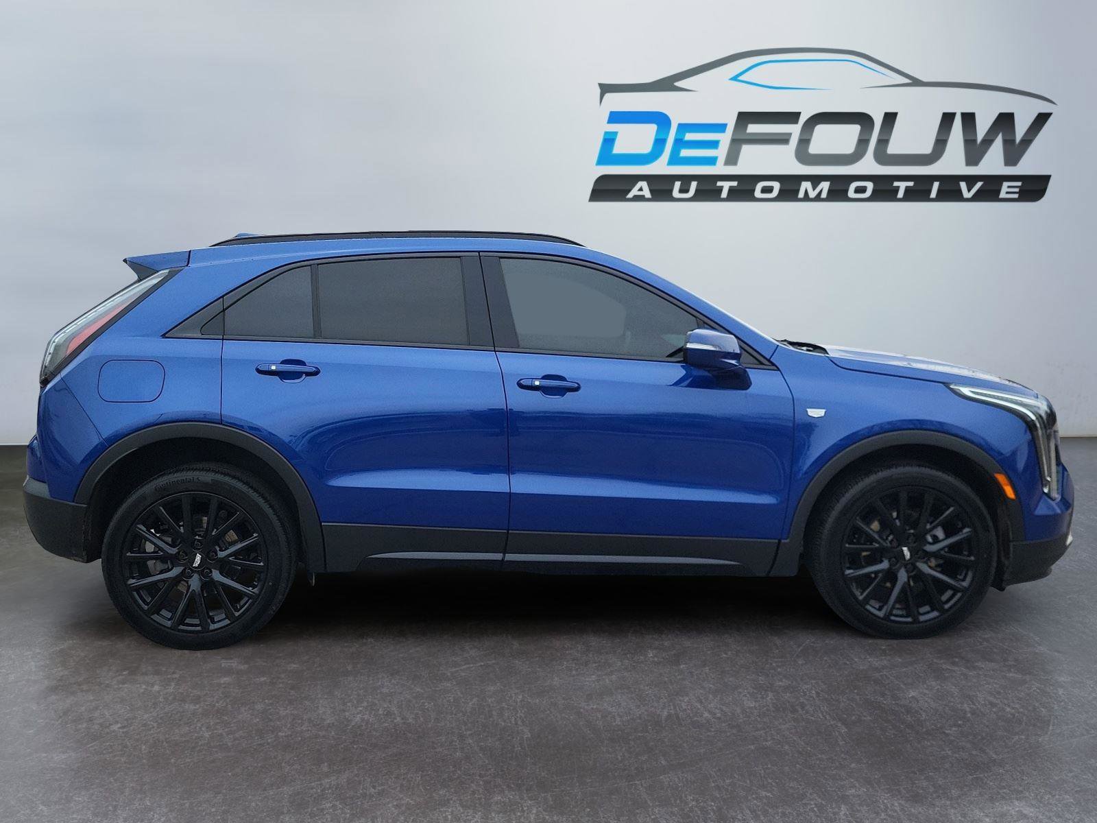 Used 2023 Cadillac XT4 Sport image 2