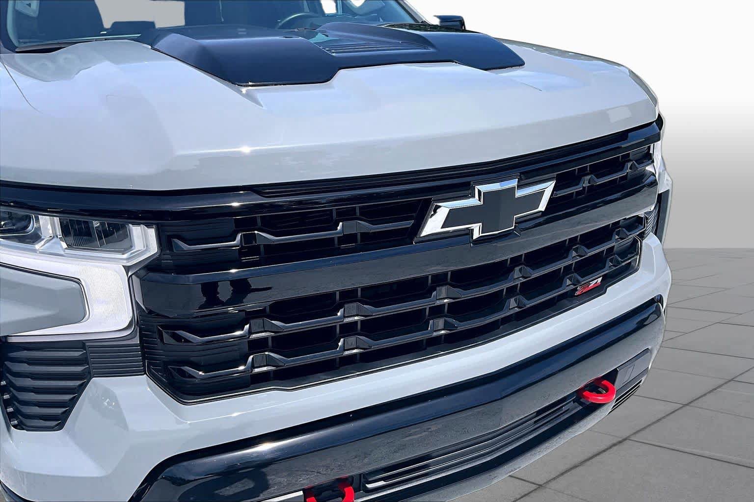 Used 2024 Chevrolet Silverado 1500 LT Trail Boss w/ Protection Package AWD/4WD image 35