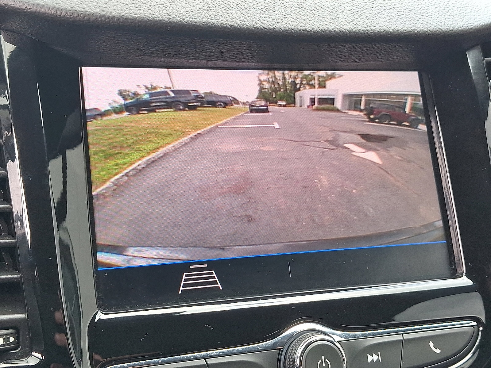 Used 2020 Chevrolet Trax LS image 18