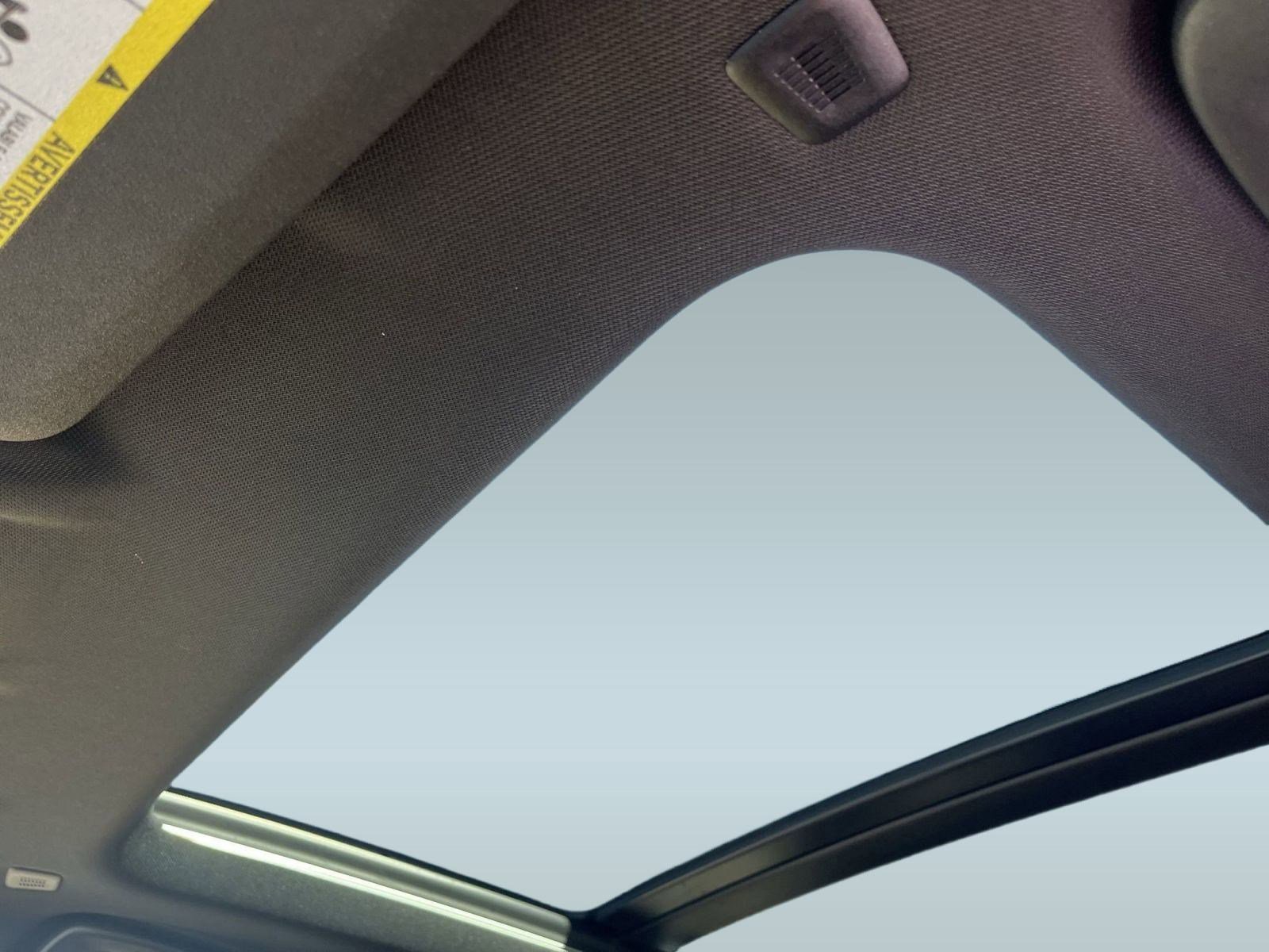 Used 2025 MINI Cooper Countryman S w/ Comfort Package Max image 14