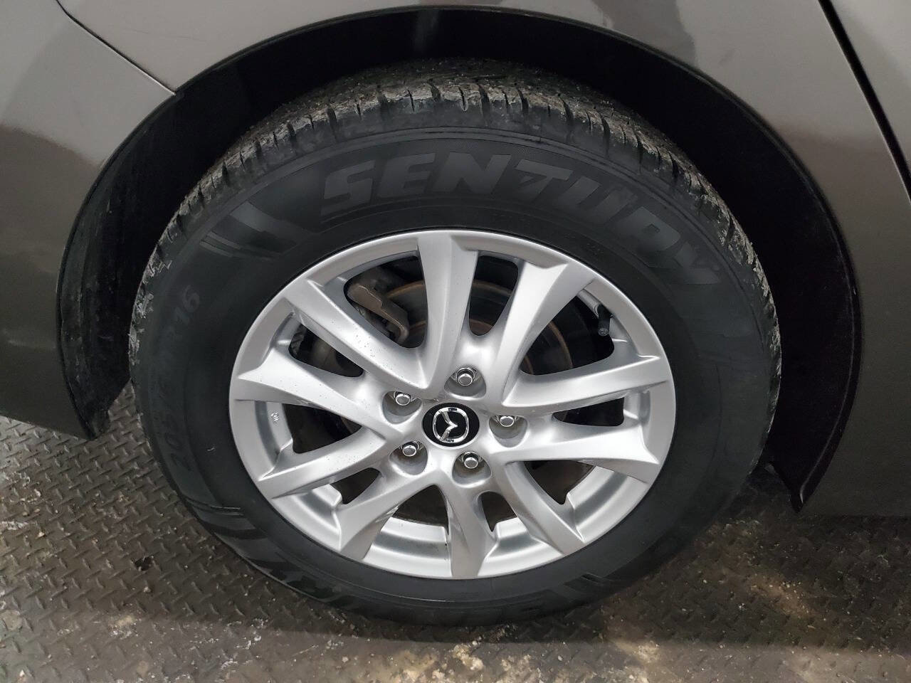 Used 2018 MAZDA MAZDA3 Sport w/ Preferred Equipment Package image 14