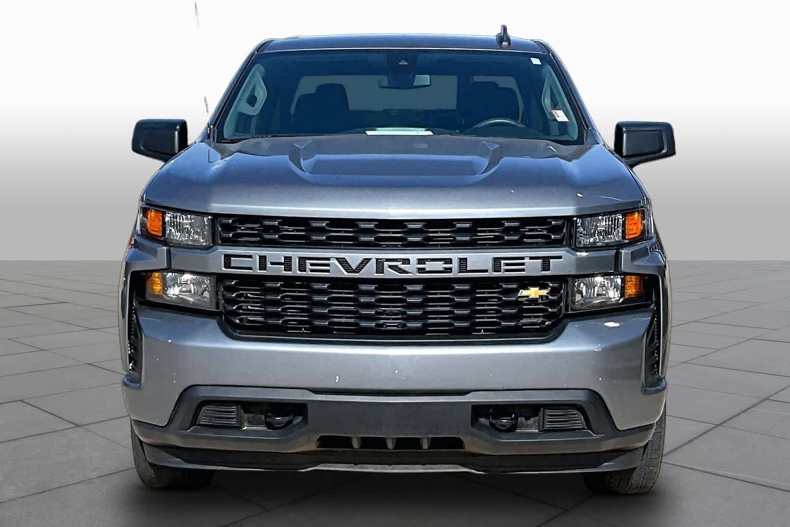 Used 2022 Chevrolet Silverado 1500 Custom w/ Safety Confidence Package AWD/4WD image 4