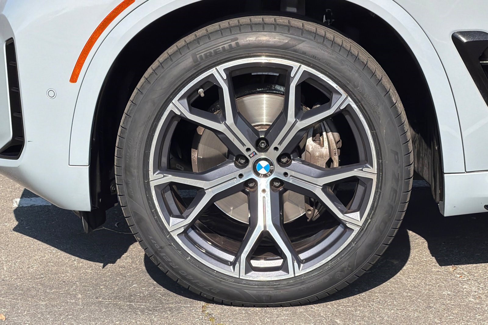 Certified 2024 BMW X5 xDrive40i w/ M Sport Package image 38