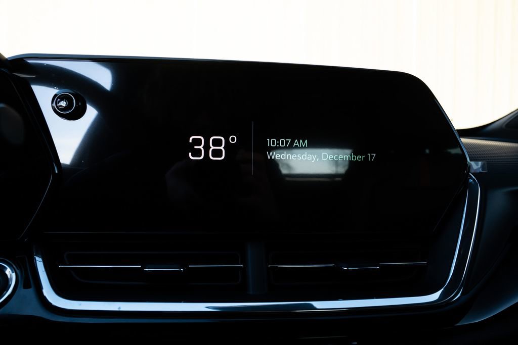 New 2025 Chevrolet Trax RS w/ Driver Confidence Package image 31