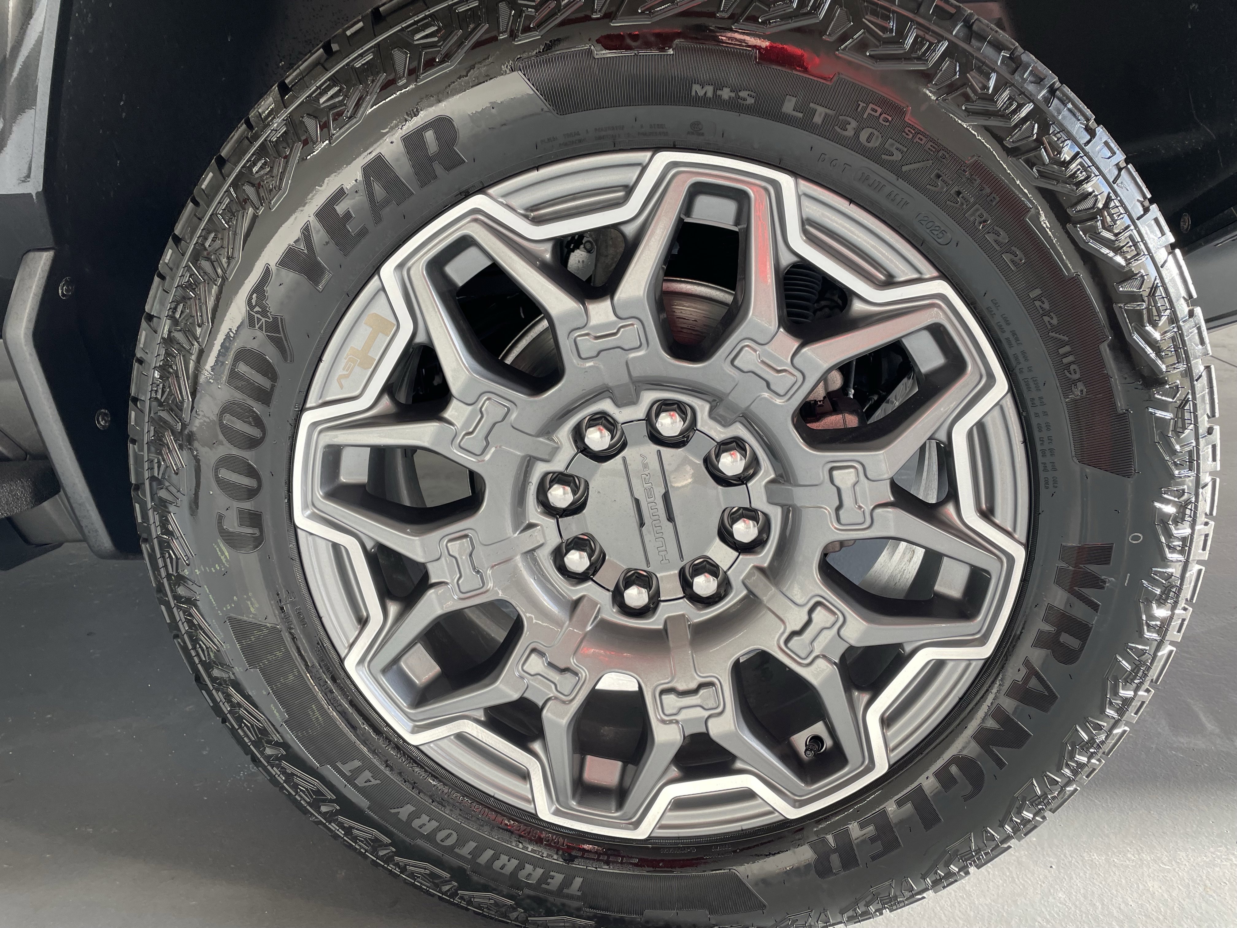 New 2026 GMC Hummer EV SUV AWD/4WD image 7
