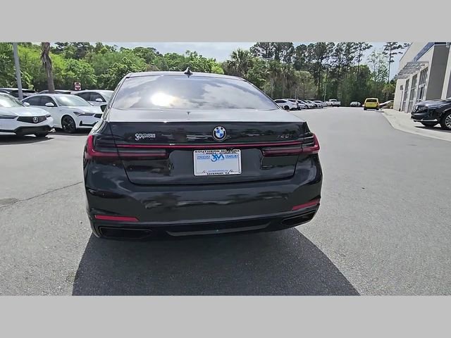 Used 2022 BMW 740i w/ Premium Package RWD image 22