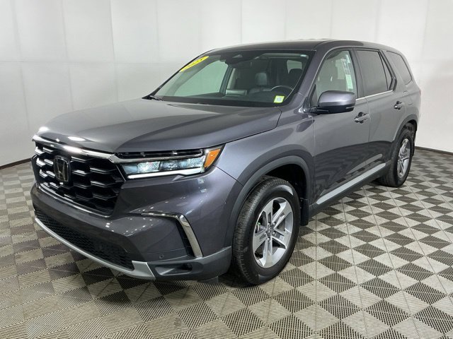 Used 2025 Honda Pilot EX-L image 3