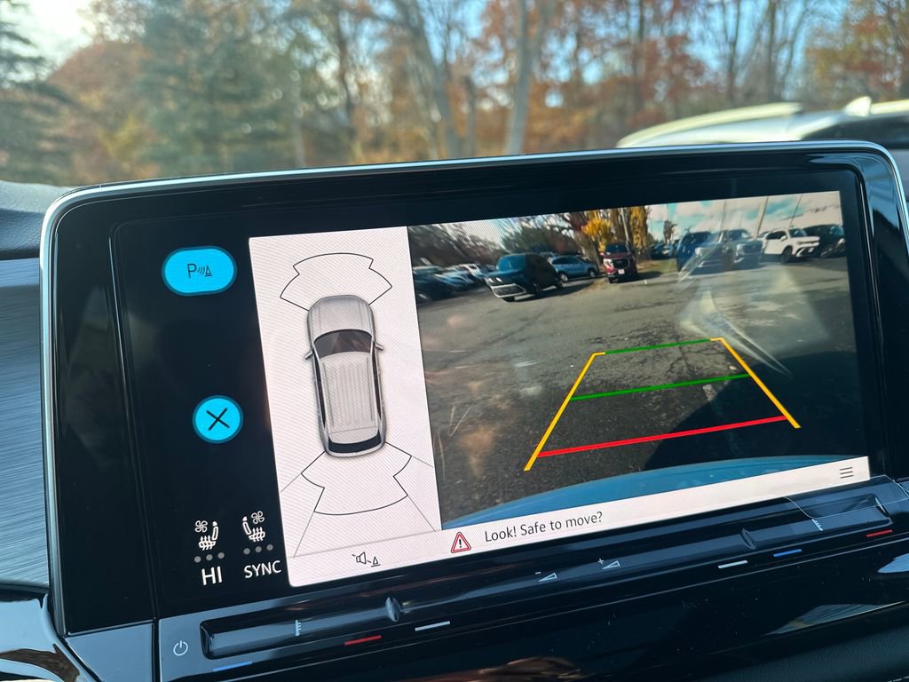 New 2026 Volkswagen Atlas Cross Sport SE image 10