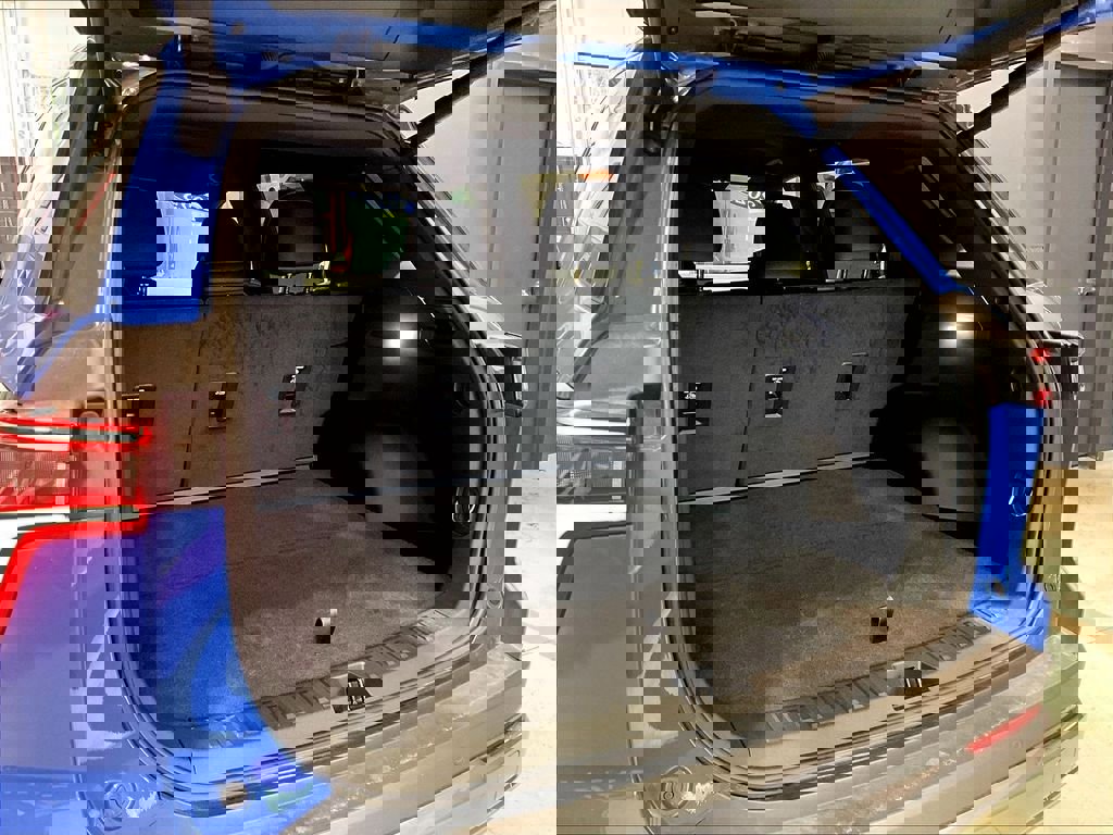 Used 2025 Chevrolet Equinox ACTIV w/ Safety and Technology Package AWD/4WD image 24