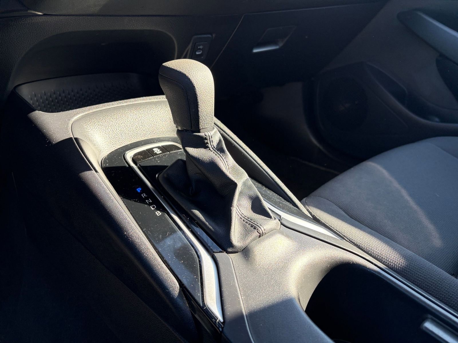 Used 2025 Toyota Corolla LE image 39