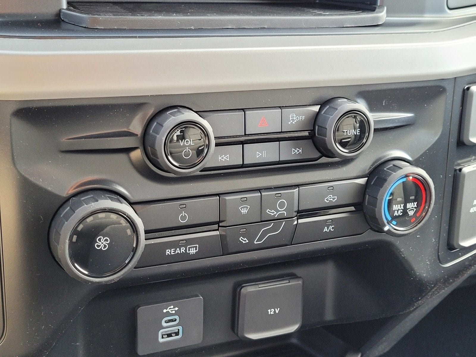 New 2026 Ford F250 XL w/ STX Appearance Package AWD/4WD image 25