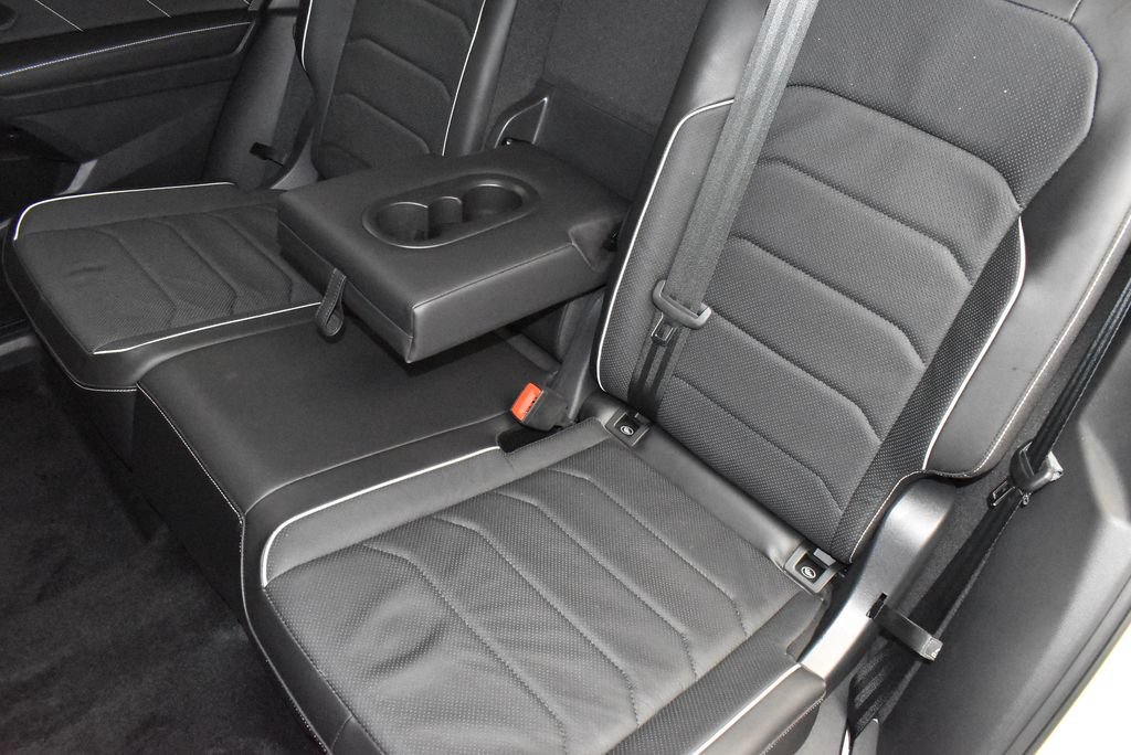 Used 2024 Volkswagen Tiguan SEL R-Line AWD/4WD image 38
