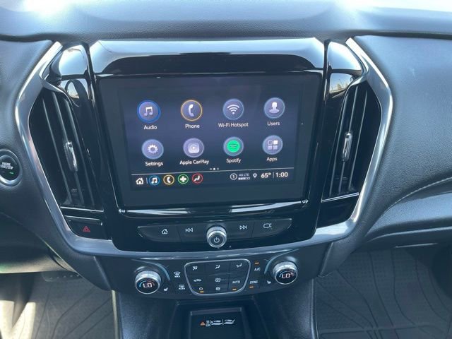 Used 2023 Chevrolet Traverse LT w/ Rear Camera Mirror Package image 21