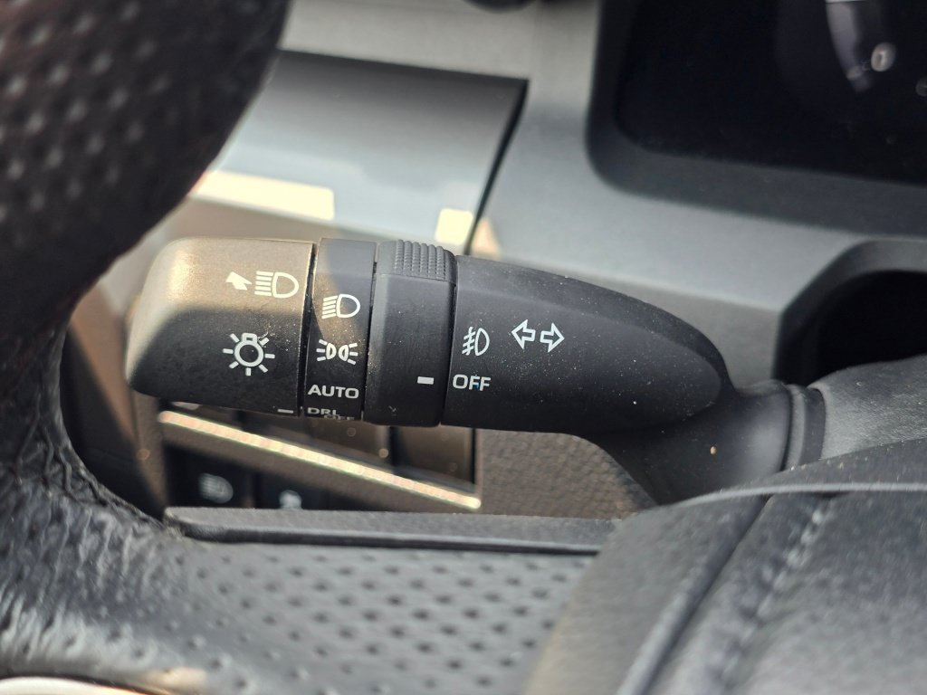 Used 2024 Toyota Tacoma TRD Off-Road AWD/4WD image 40