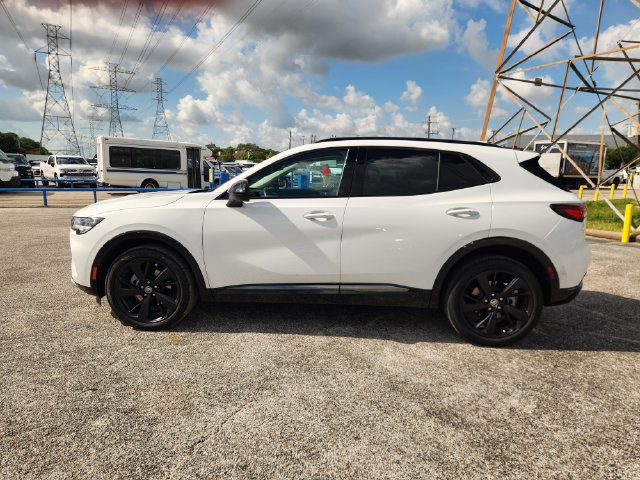 Used 2023 Buick Envision Essence w/ Sport Touring Package FWD image 4