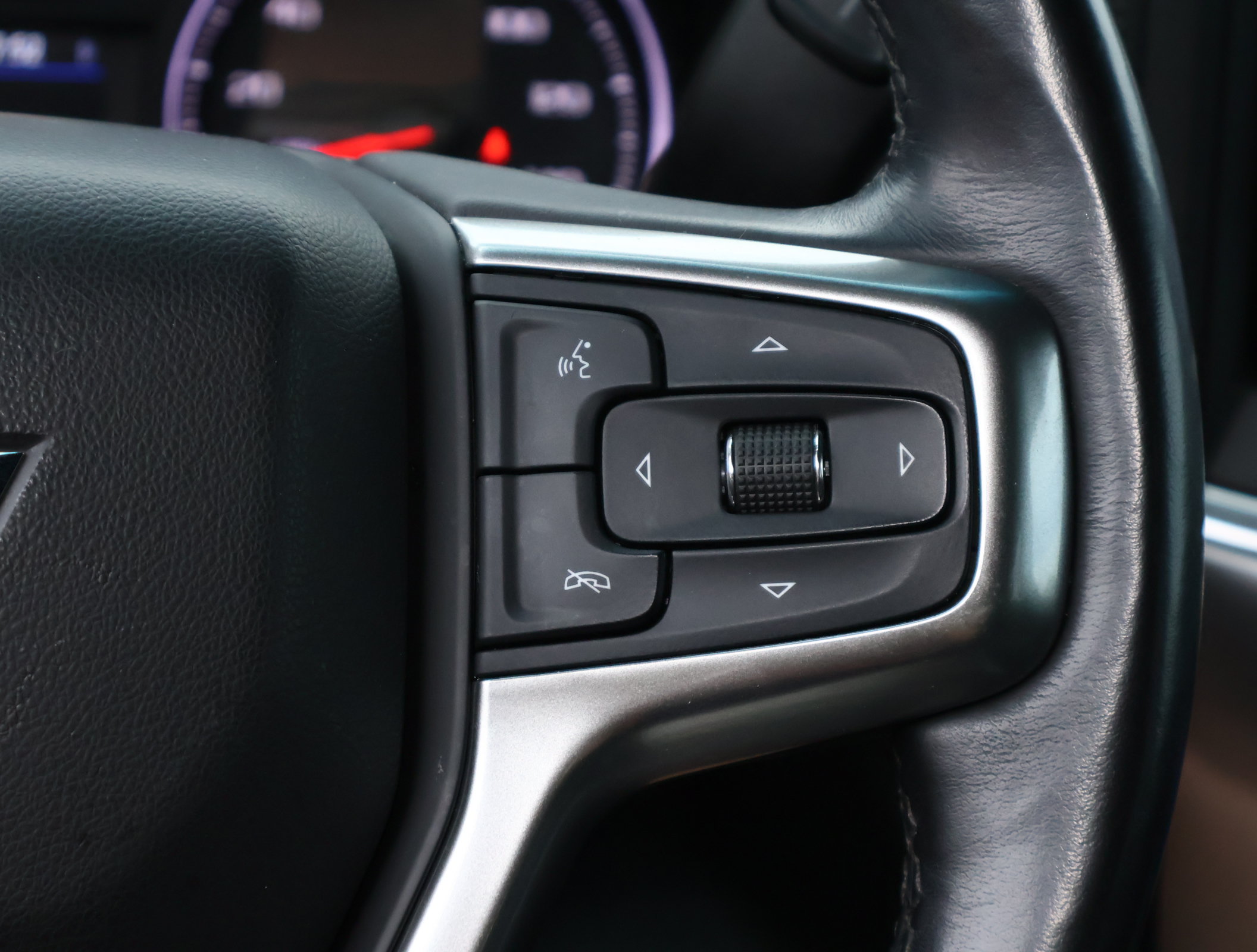 Used 2019 Chevrolet Silverado 1500 LT w/ Texas Edition RWD image 13