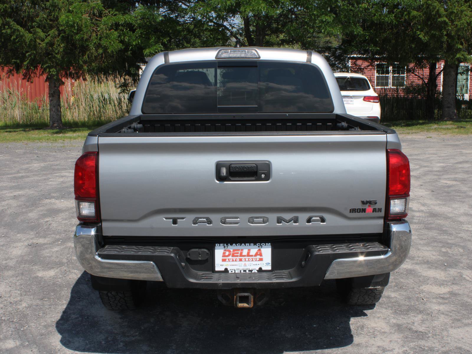 Used 2019 Toyota Tacoma TRD Off-Road AWD/4WD image 6