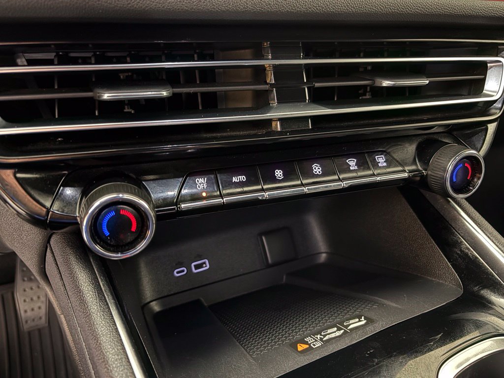 Certified 2026 Chevrolet Traverse RS w/ LPO, Floor Liner Package FWD image 34