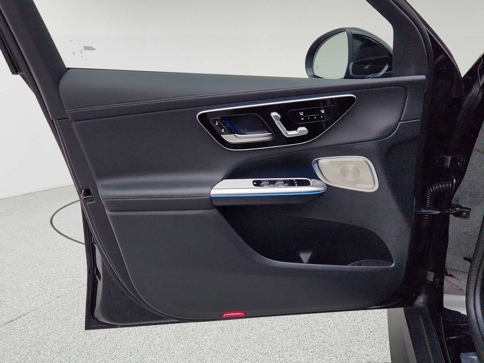 Certified 2026 Mercedes-Benz GLC 300 image 30