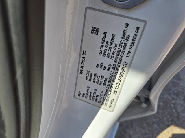 Used 2021 Tesla Model 3 Standard Range Plus image 15