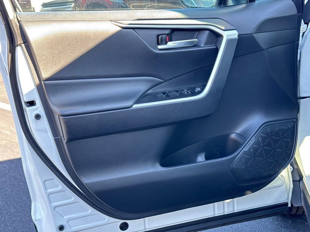 Used 2024 Toyota RAV4 XLE image 24