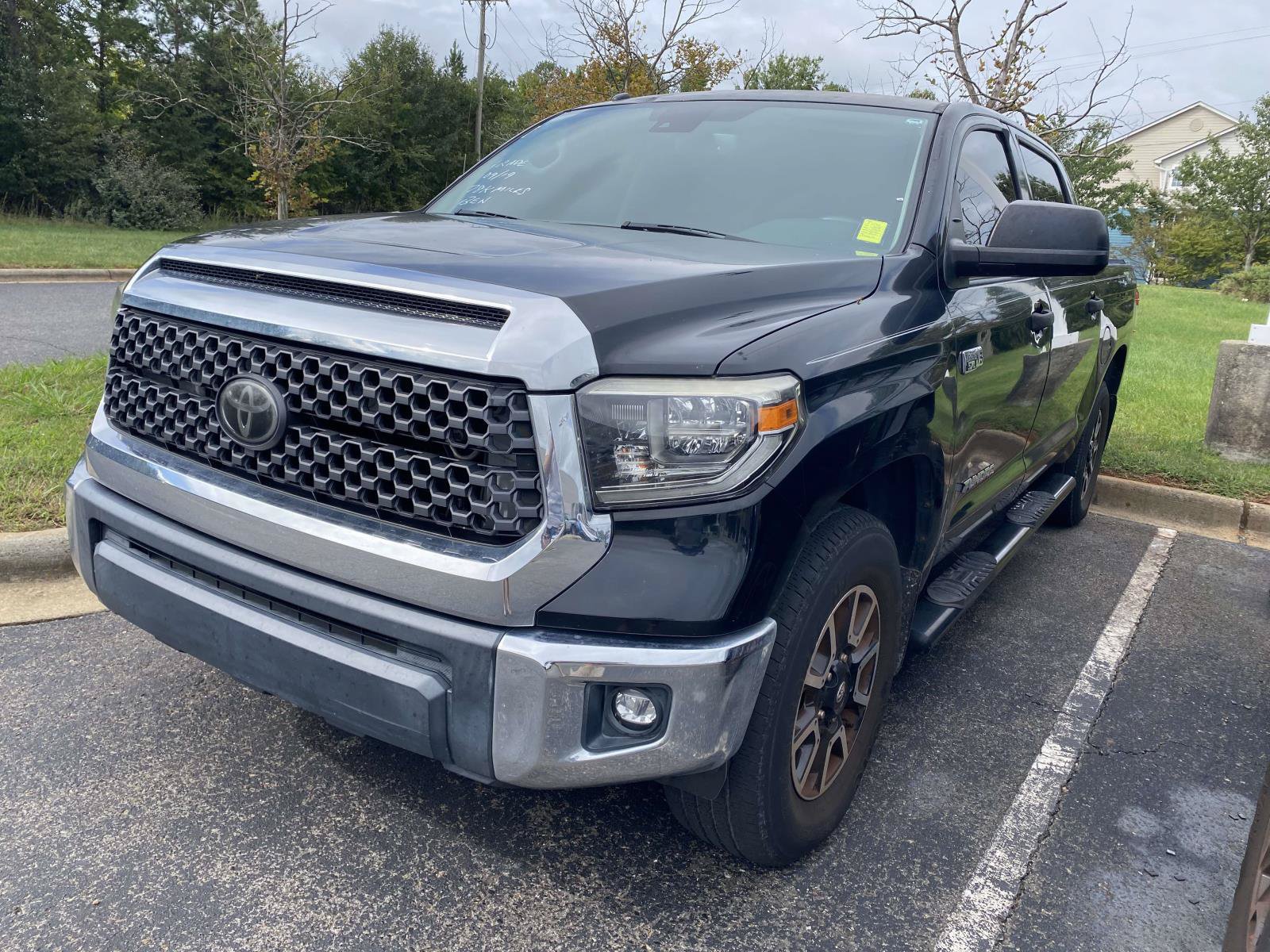Used 2018 Toyota Tundra SR5 w/ TRD Off Road Package AWD/4WD image 3