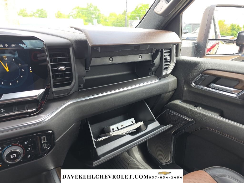 Used 2024 Chevrolet Silverado 3500 High Country w/ High Country Premium Package AWD/4WD image 25