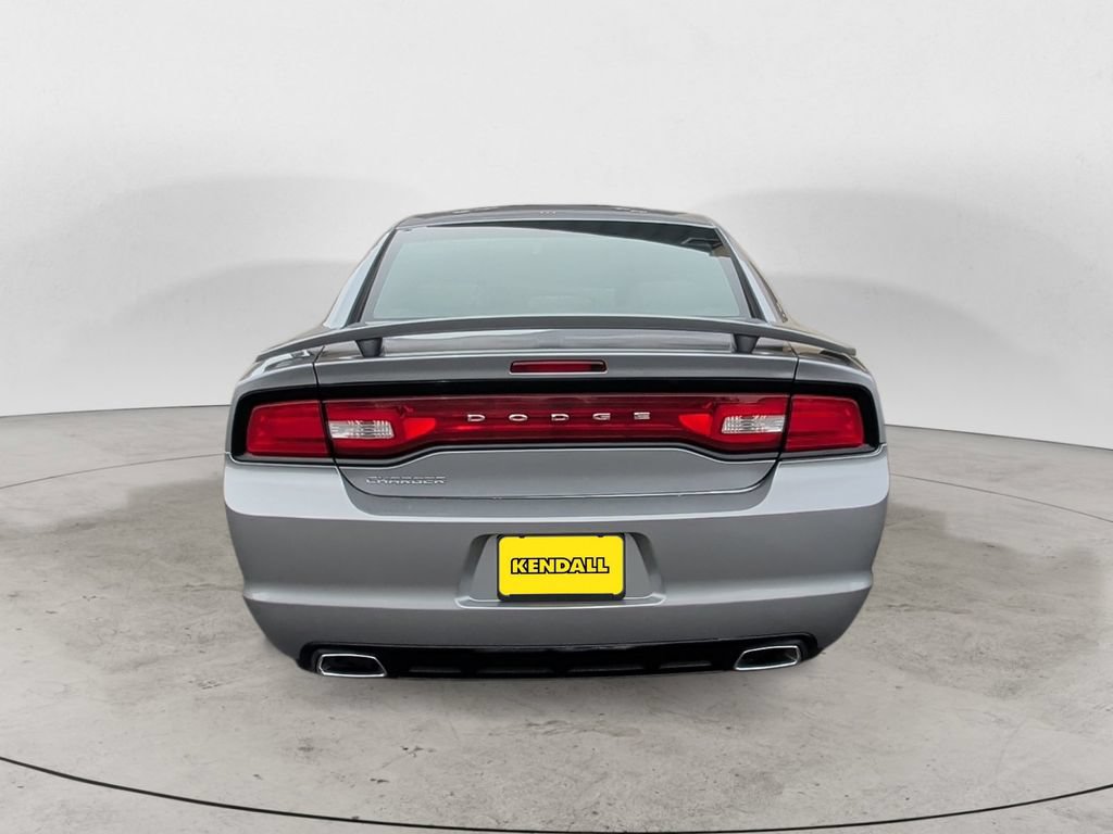 Used 2014 Dodge Charger SE w/ Sport Appearance Group RWD image 4