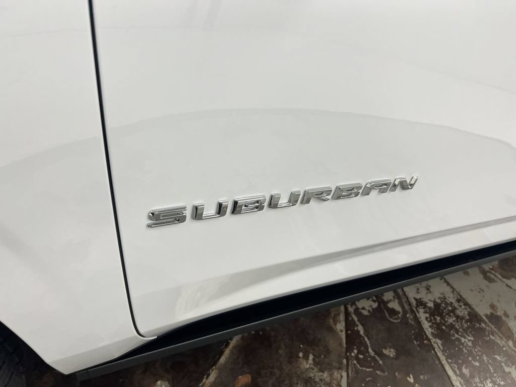 New 2026 Chevrolet Suburban High Country AWD/4WD image 28