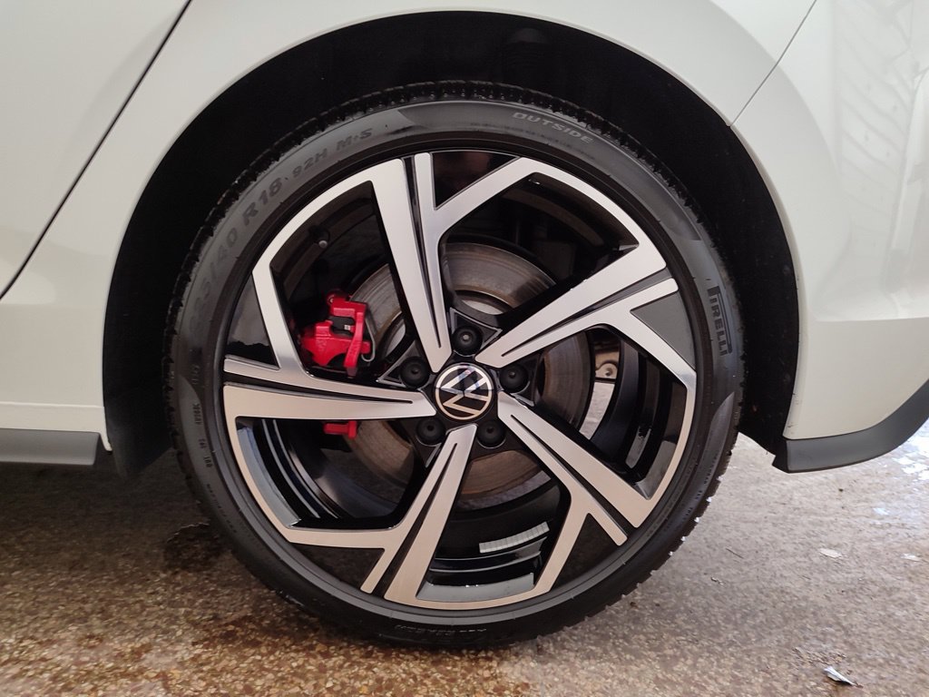 Used 2025 Volkswagen GTI SE FWD image 26