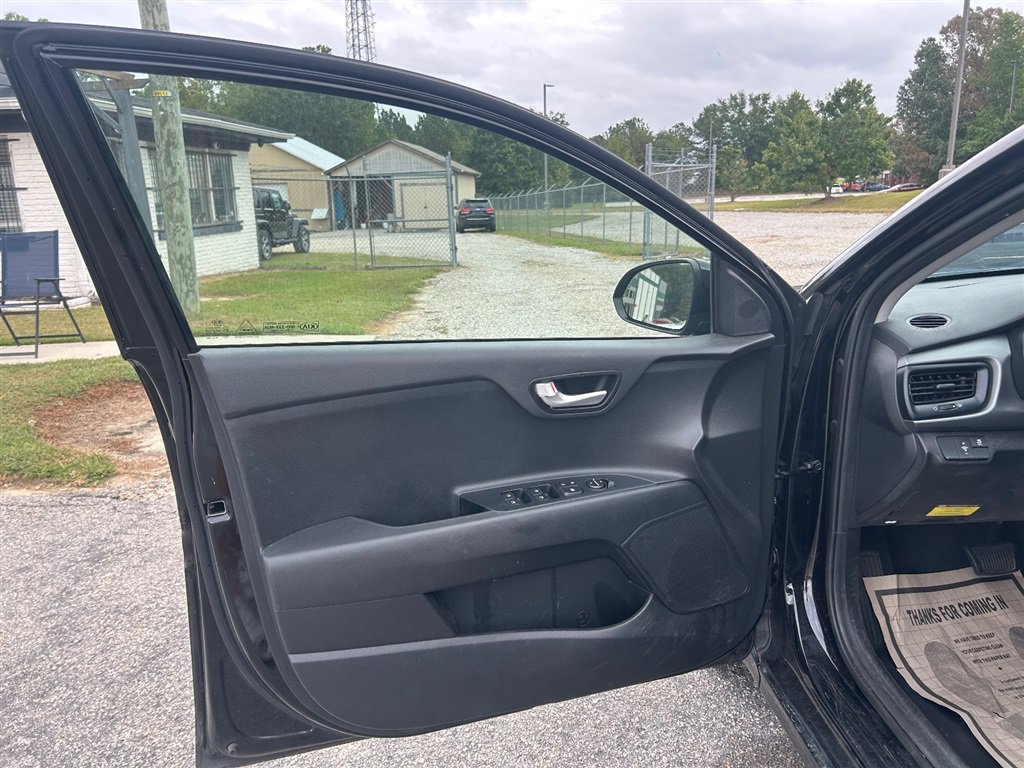 Used 2021 Kia Rio S w/ Technology Package FWD image 11