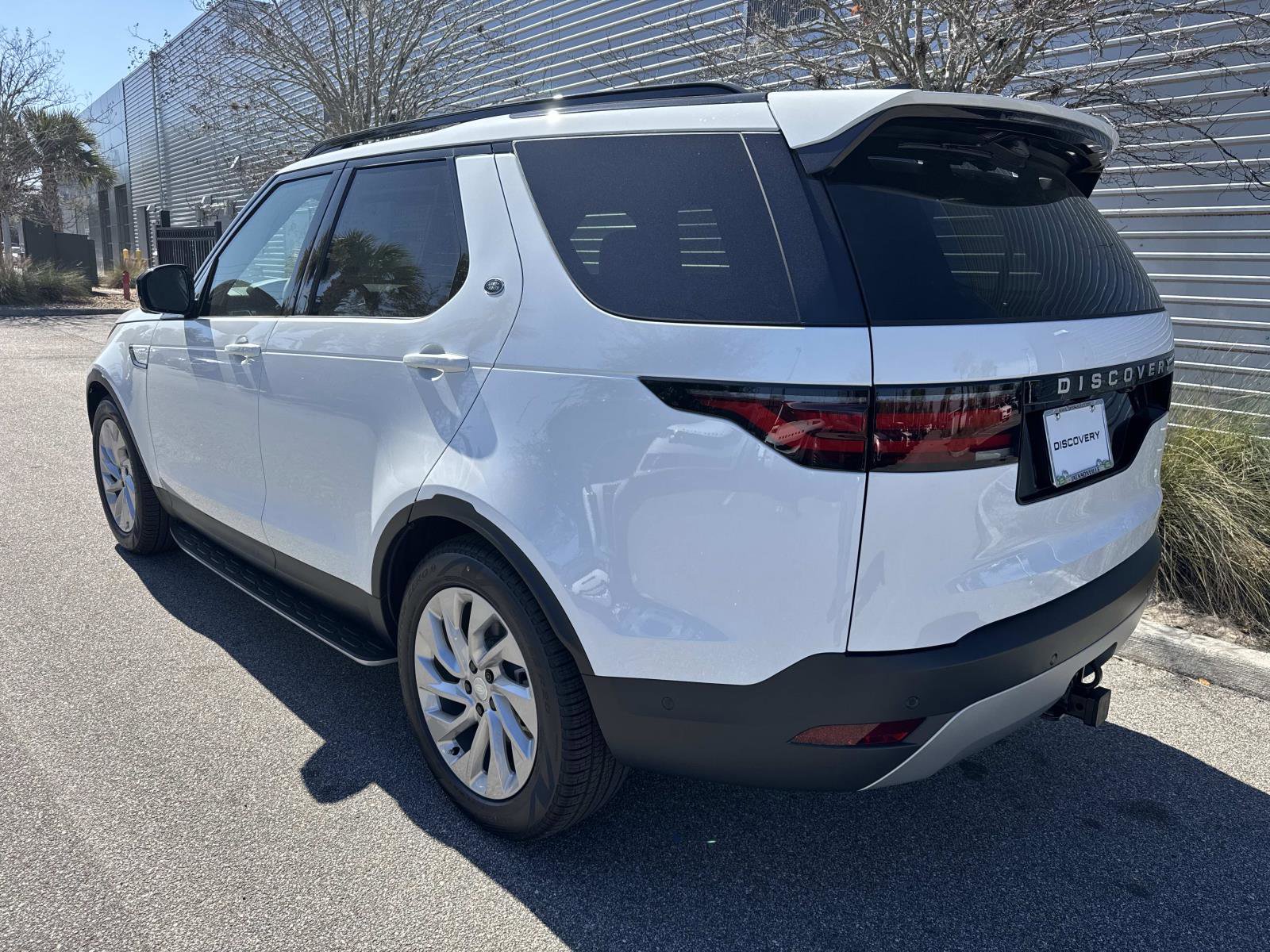 New 2026 Land Rover Discovery S AWD/4WD image 3