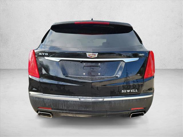 Used 2017 Cadillac XT5 Luxury w/ Driver Awareness Package FWD image 6