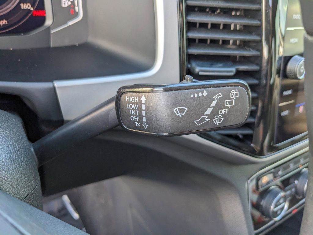 Used 2023 Volkswagen Atlas SE w/ Black Wheel Package FWD image 32