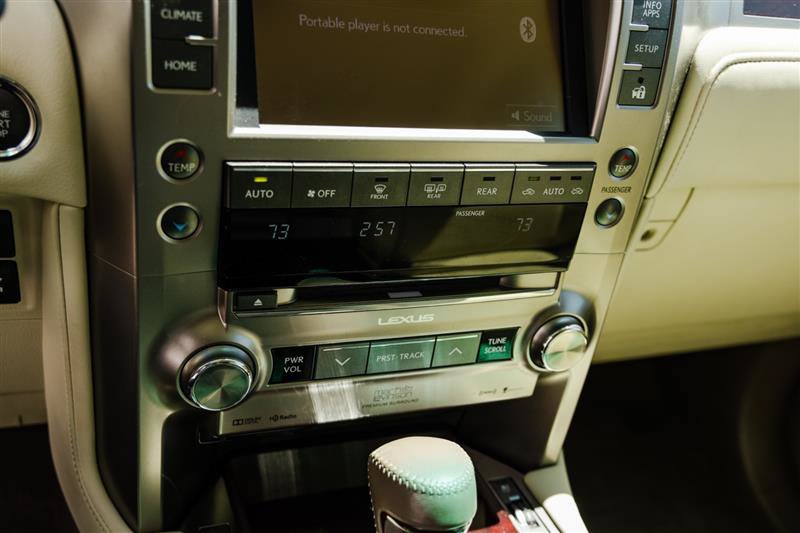 Used 2017 Lexus GX 460 Luxury AWD/4WD image 22