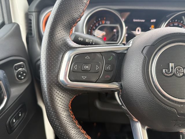 Used 2023 Jeep Gladiator Mojave w/ Cold Weather Group AWD/4WD image 17