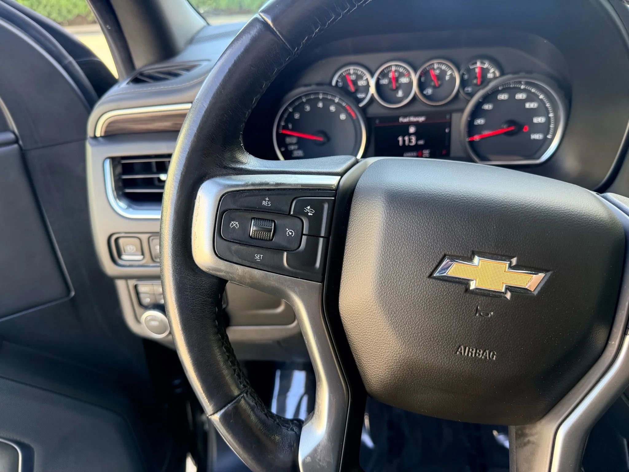 Used 2021 Chevrolet Suburban LS image 26