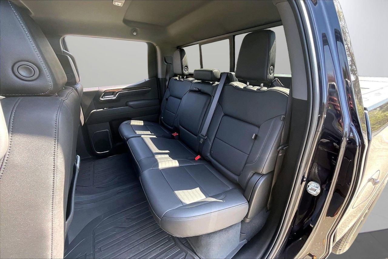 Used 2024 GMC Sierra 1500 Elevation w/ Elevation Premium Package image 23