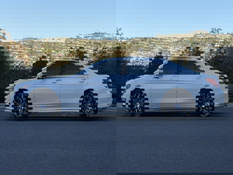 Used 2015 Mercedes-Benz S 550 Sedan image 4