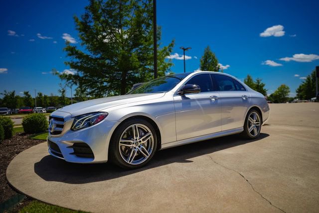 Used 2017 Mercedes-Benz E 300 image 8