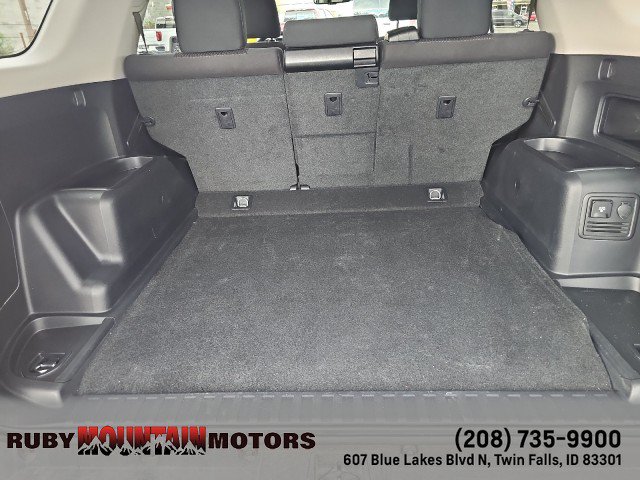 Used 2022 Toyota 4Runner TRD Off-Road AWD/4WD image 29