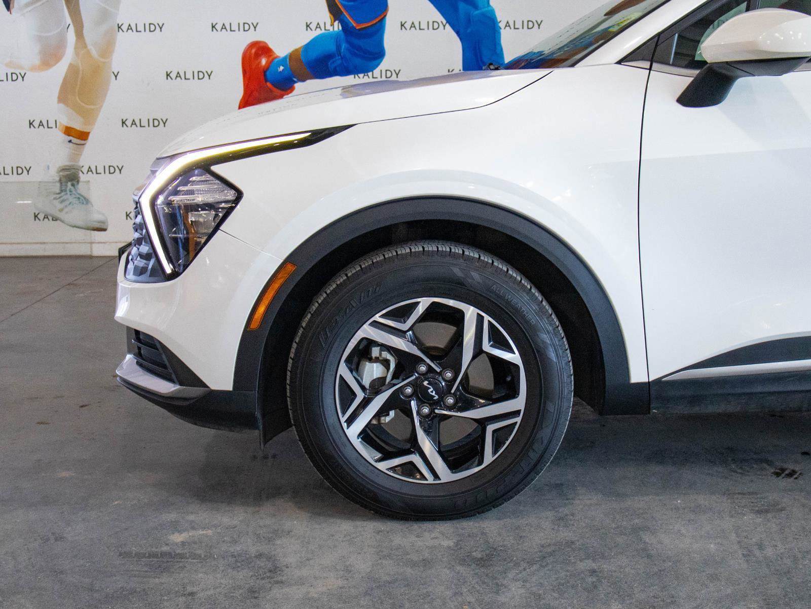 Used 2023 Kia Sportage LX image 15