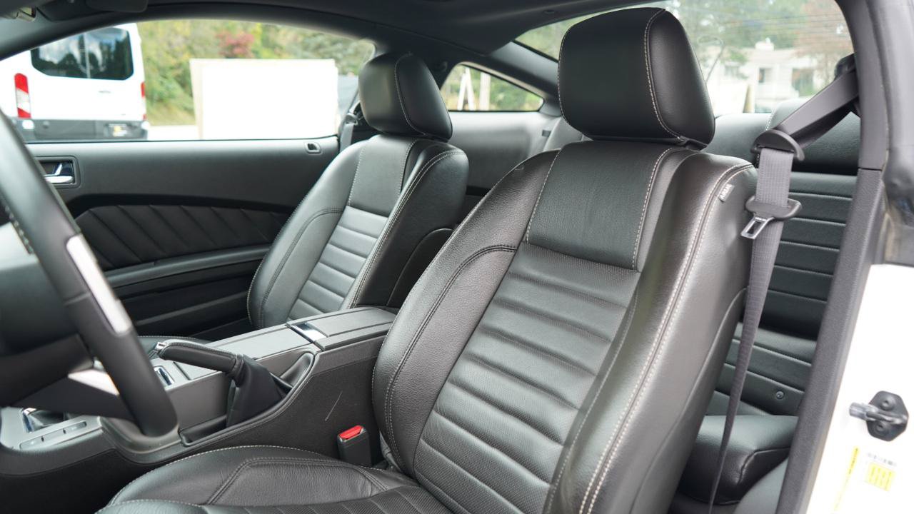Used 2010 Ford Mustang GT RWD image 42
