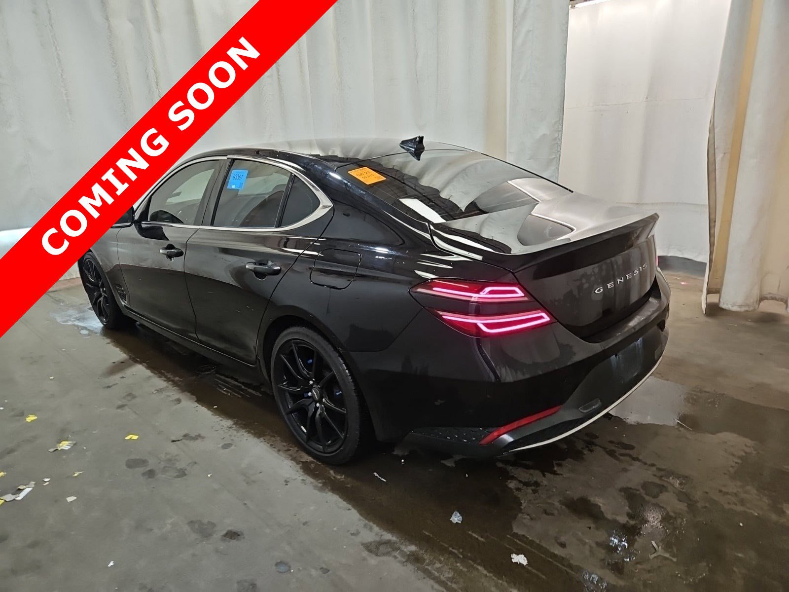 Used 2023 Genesis G70 2.0T image 3