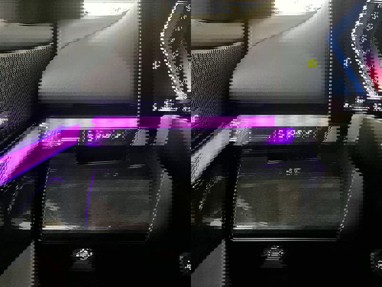 Used 2026 BMW 540i xDrive w/ Executive Package AWD/4WD image 34