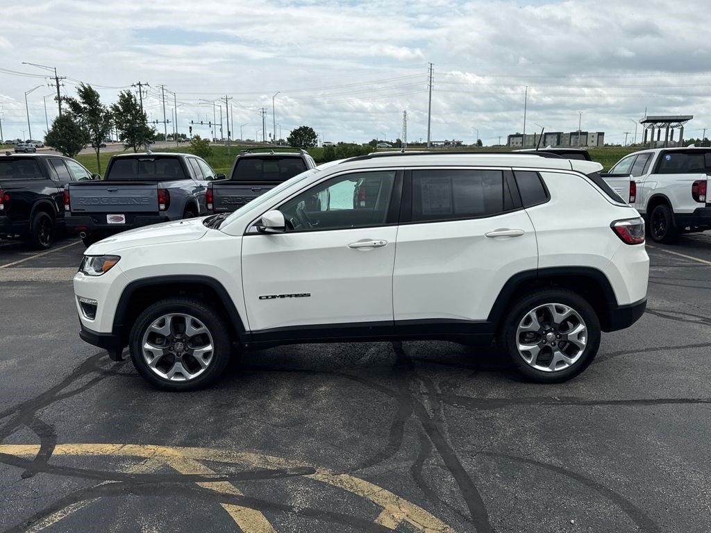 Used 2017 Jeep Compass Limited AWD/4WD image 8