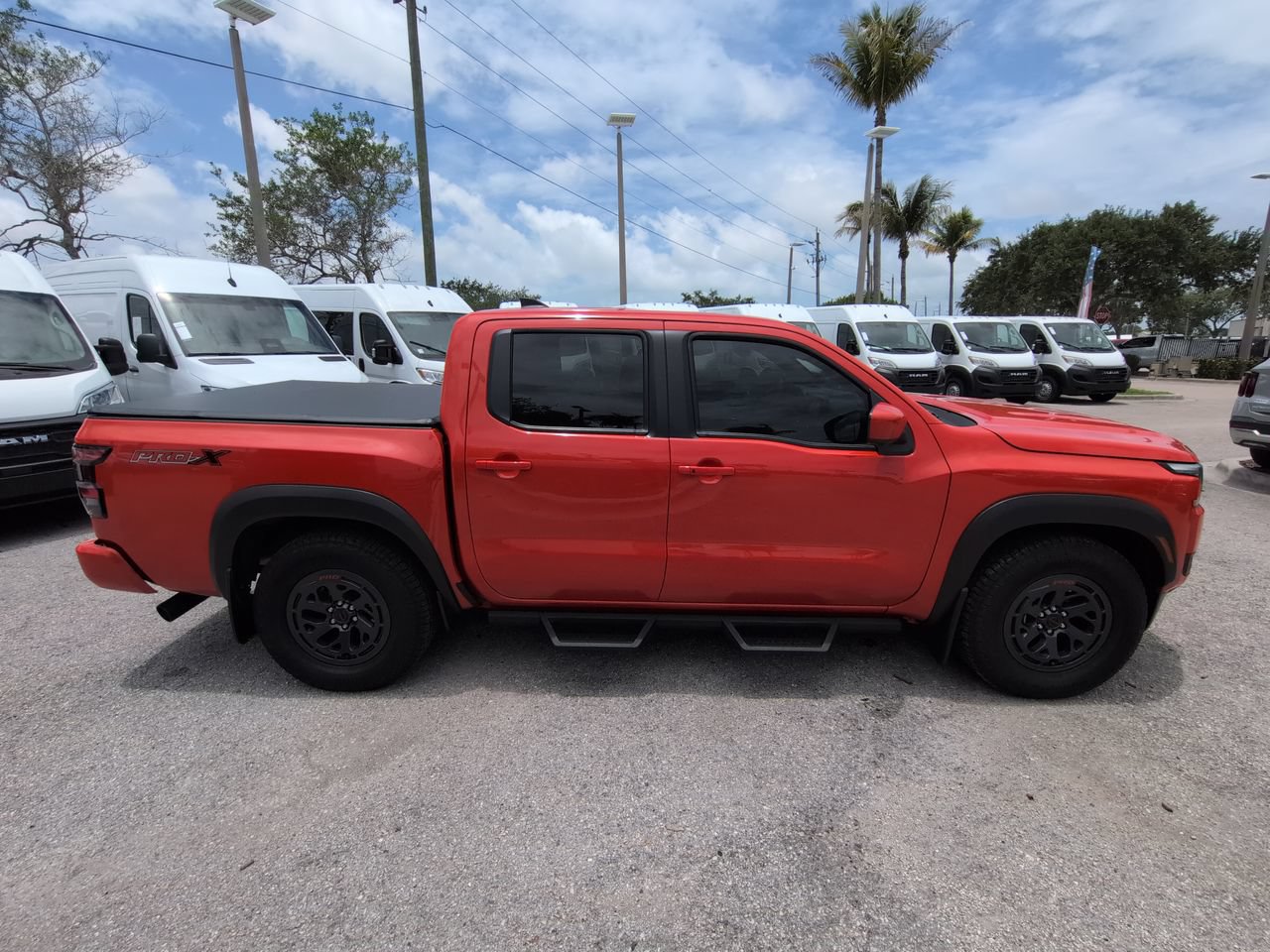 Used 2025 Nissan Frontier Pro-X w/ Pro Premium Package RWD image 4