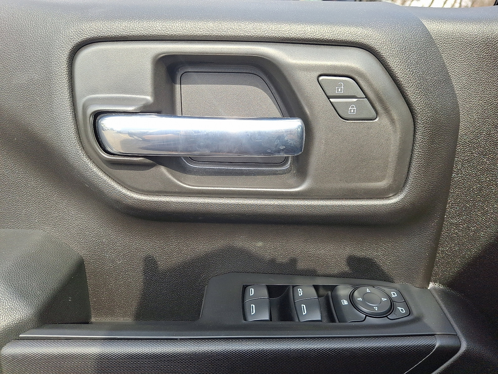 Used 2022 Chevrolet Silverado 1500 Custom AWD/4WD image 14