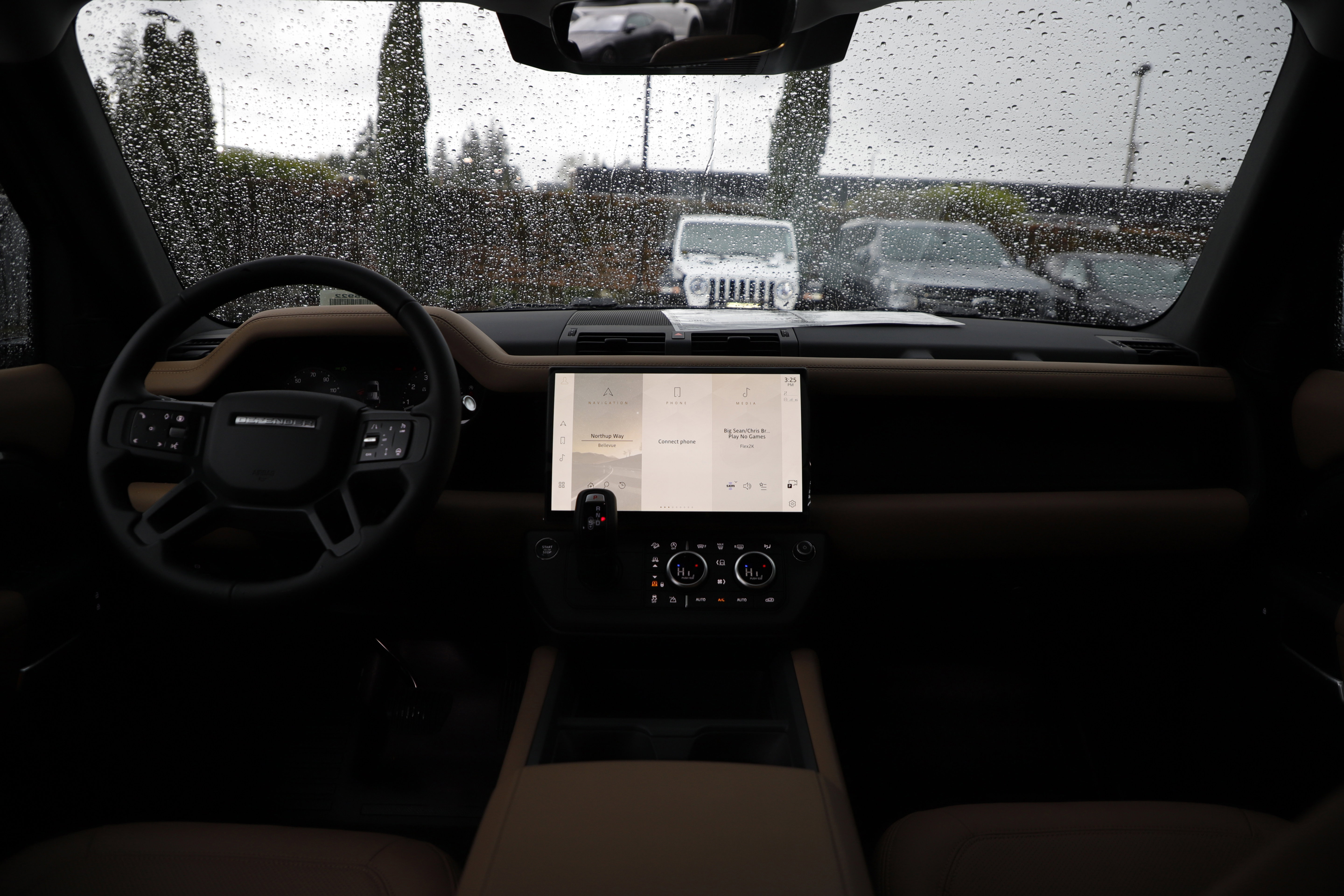 New 2026 Land Rover Defender 110 X-Dynamic SE AWD/4WD image 14